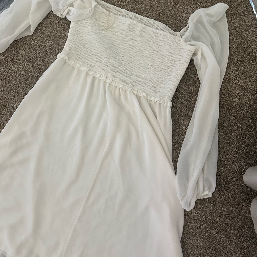 Elegant White Off-Shoulder Dress Aritzia